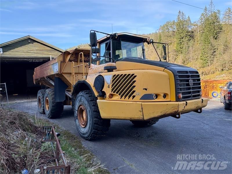 Volvo A35D 건설현장 덤프트럭