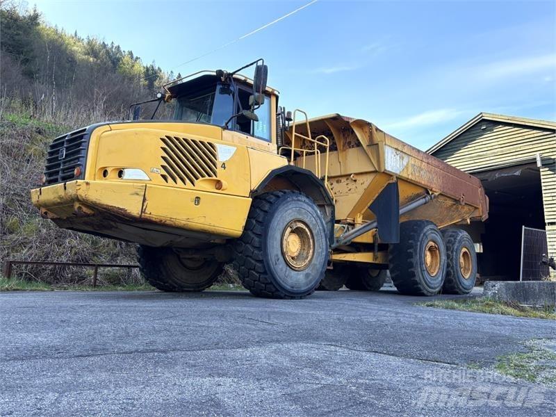 Volvo A35D 건설현장 덤프트럭