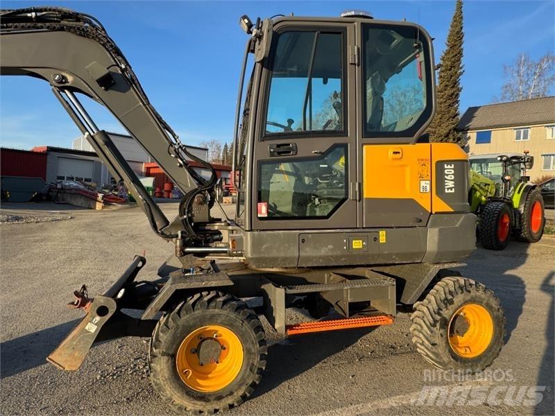 Volvo EW60E 대형 굴삭기 29톤 이상