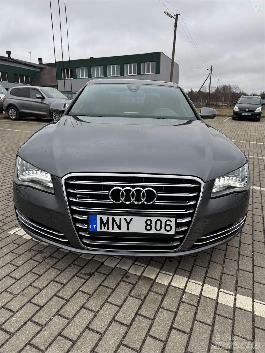 Audi  자동차