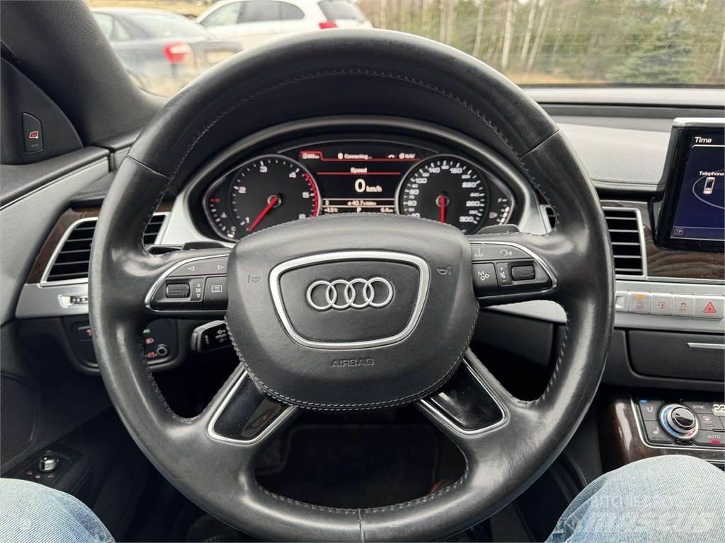 Audi  자동차