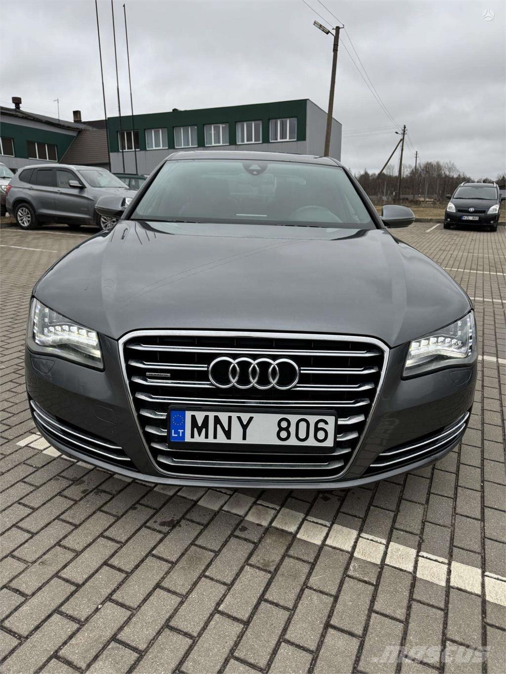 Audi  자동차