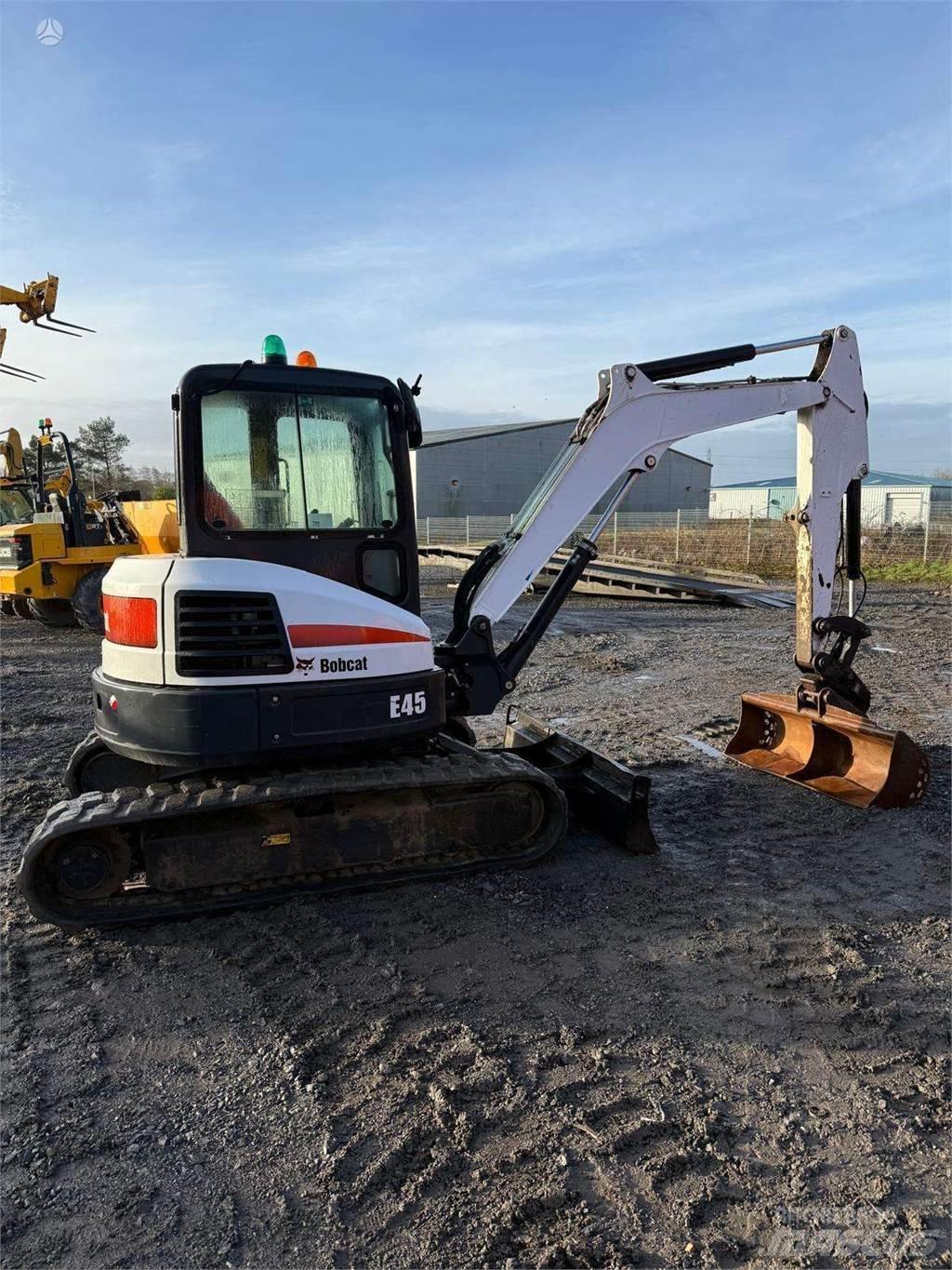 Bobcat E45 대형 굴삭기 29톤 이상