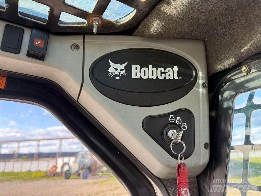 Bobcat S130 미니 로더