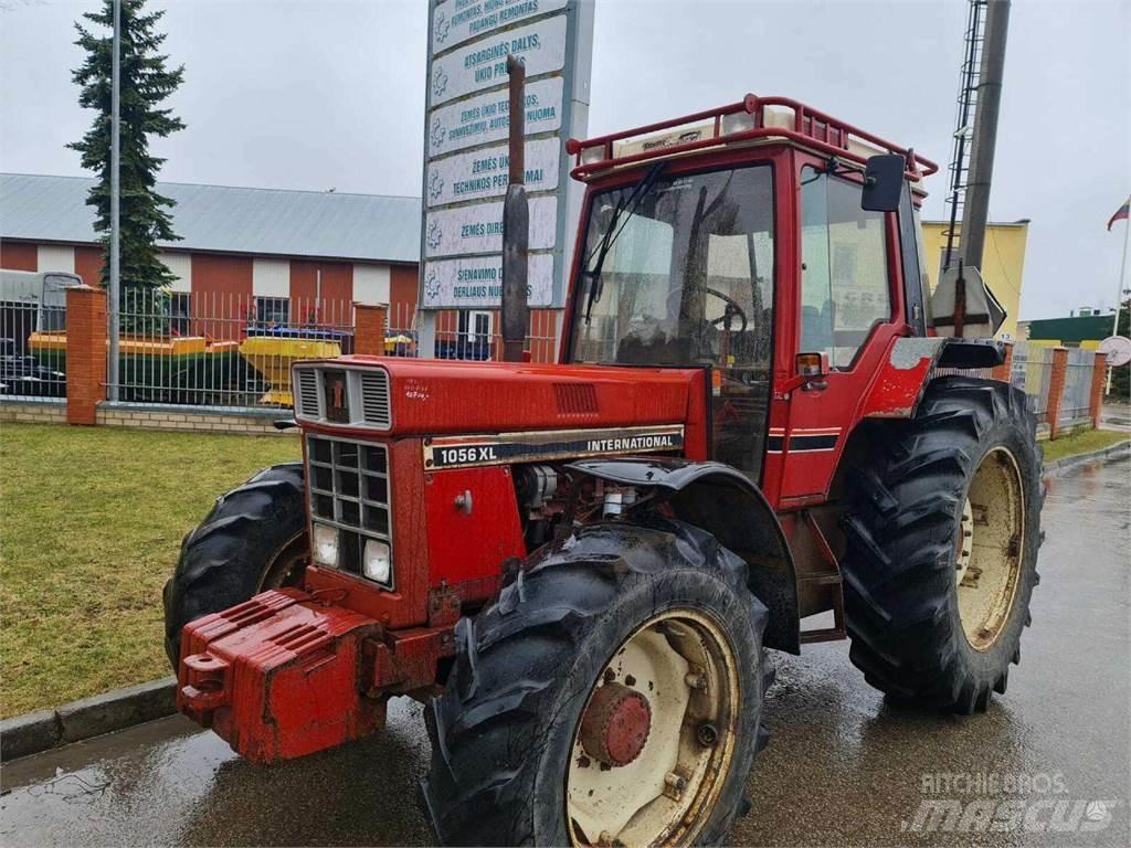 Case IH 1056 XL 트랙터