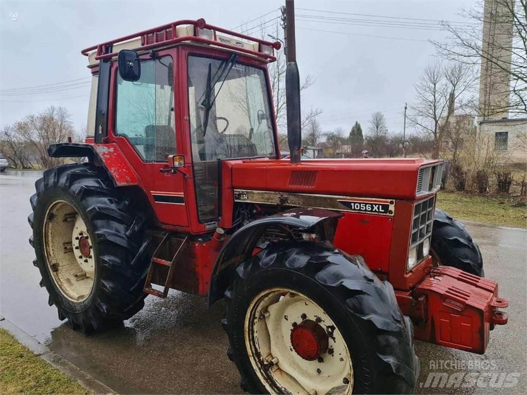 Case IH 1056 XL 트랙터