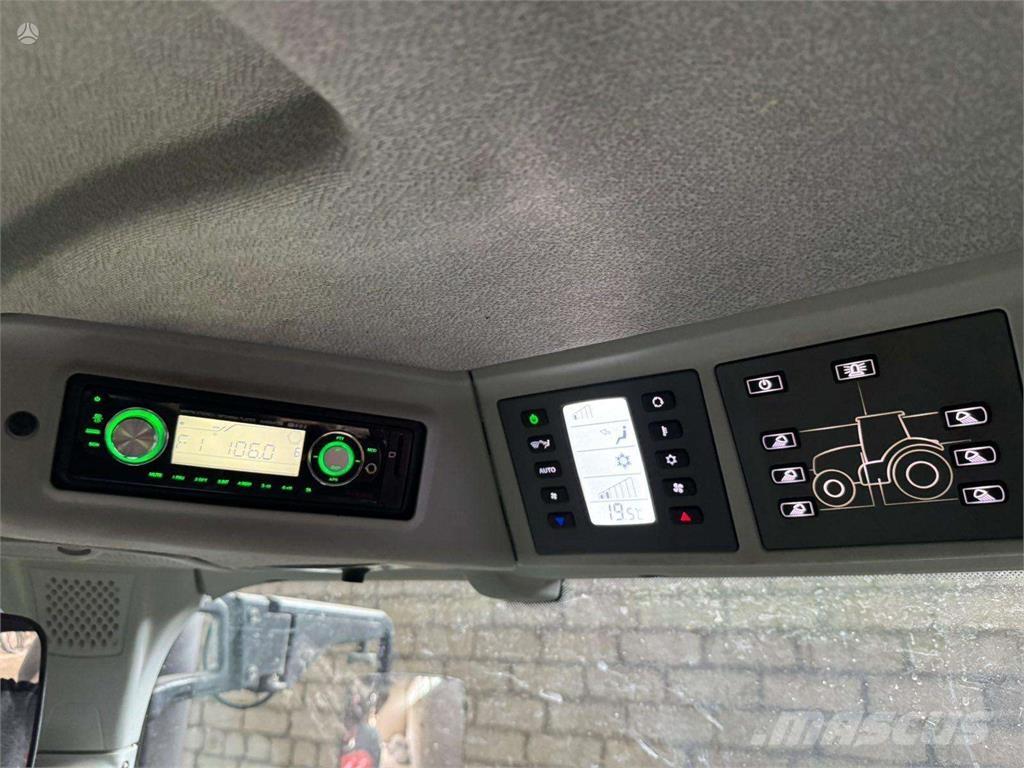 CLAAS Axion 870 트랙터