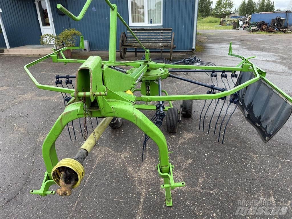 Deutz-Fahr 300 믹서 피더