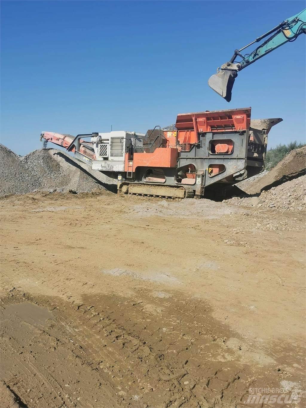 Extec SANDVIK 340 크러셔