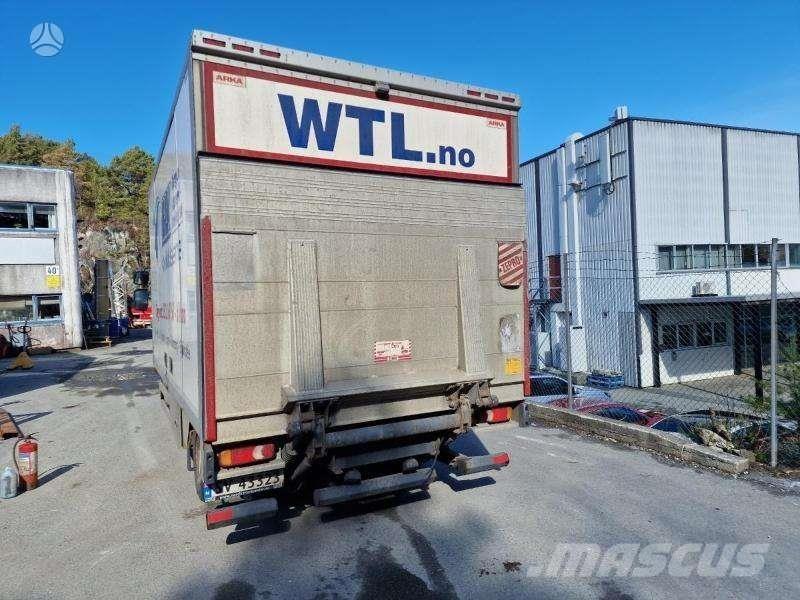 Iveco MIDLUM 탑차 트럭