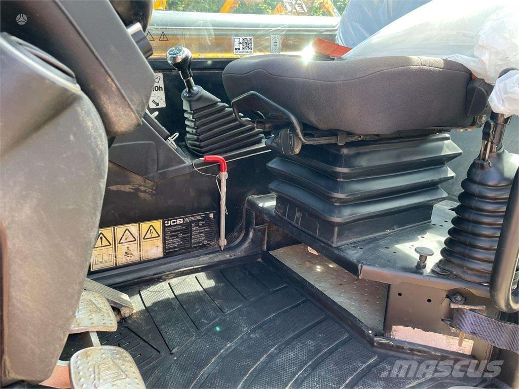 JCB 540-140 텔러 핸들러