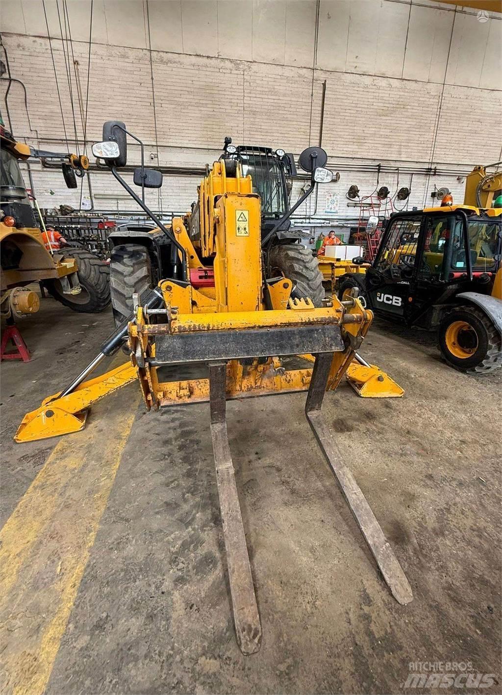 JCB 540-170 텔러 핸들러