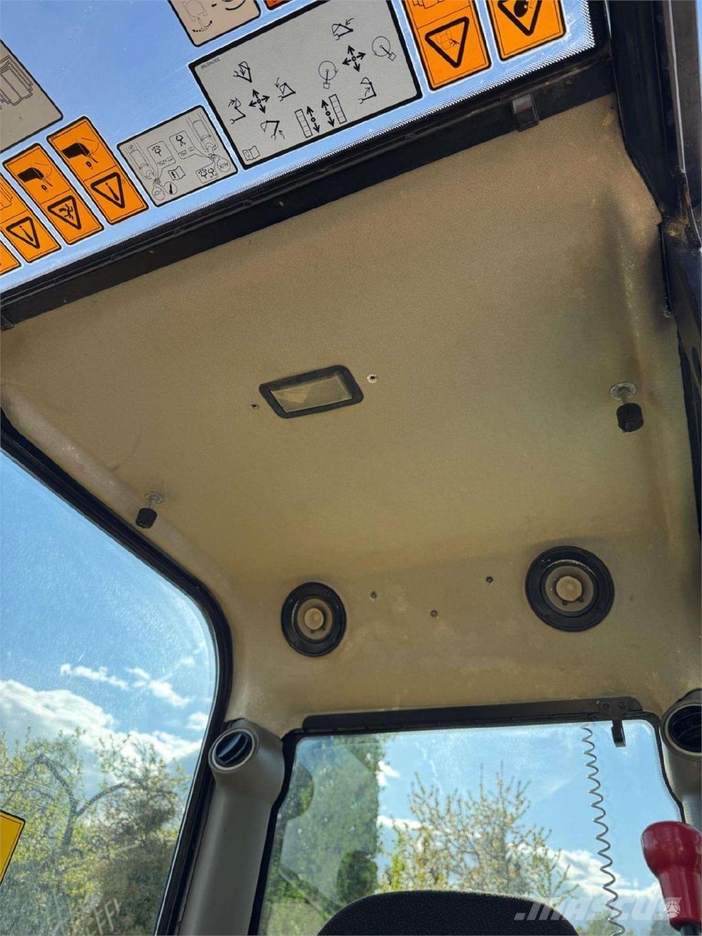 JCB 85Z-1 대형 굴삭기 29톤 이상
