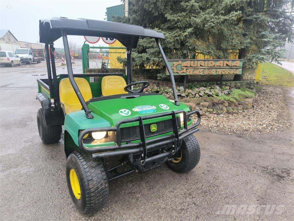 John Deere  ATV