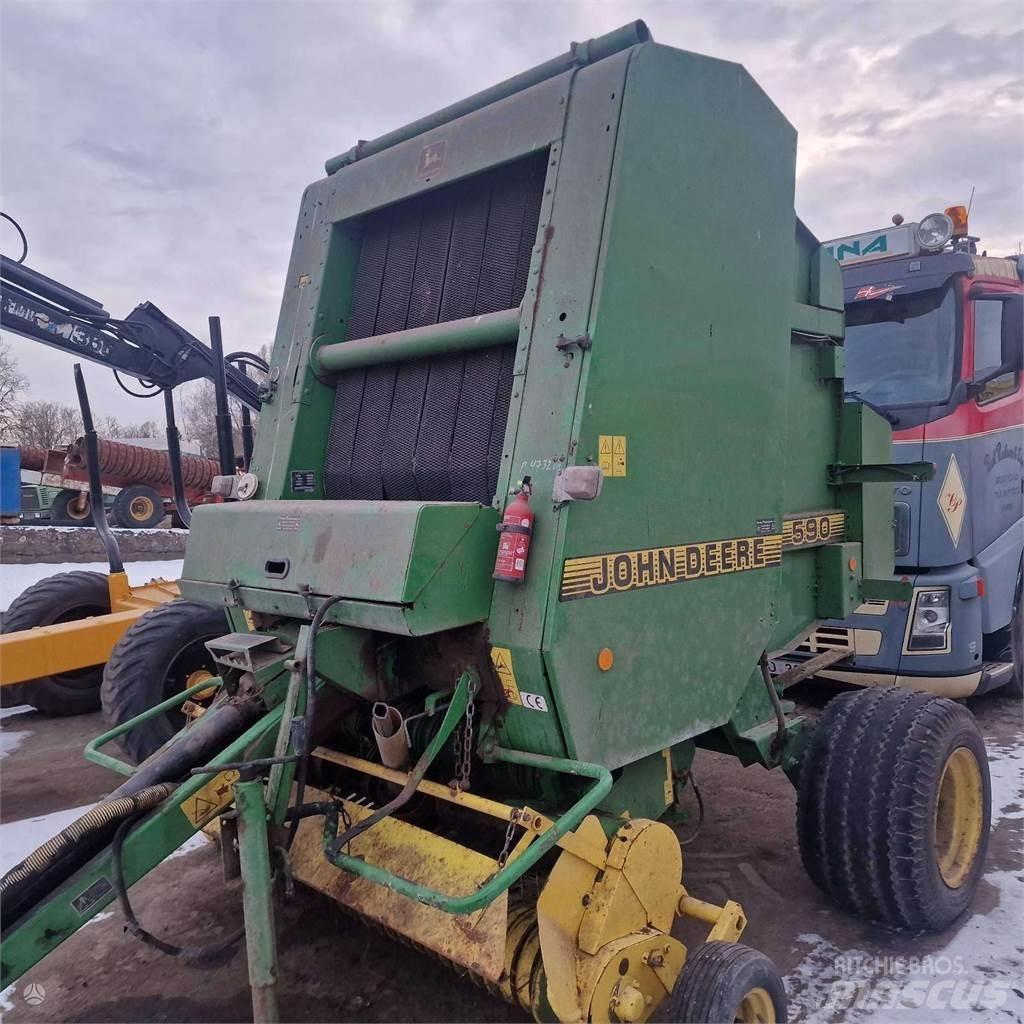 John Deere 590 원형 곤포기