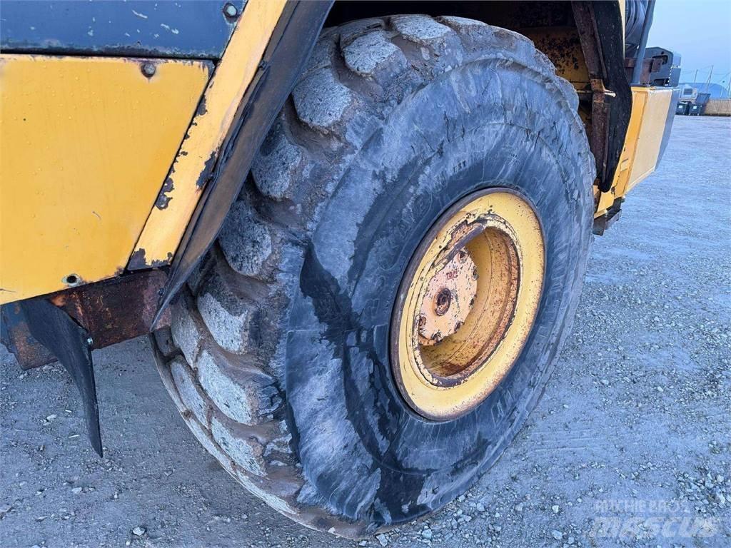 Komatsu HM 400-2 연결식 홀러
