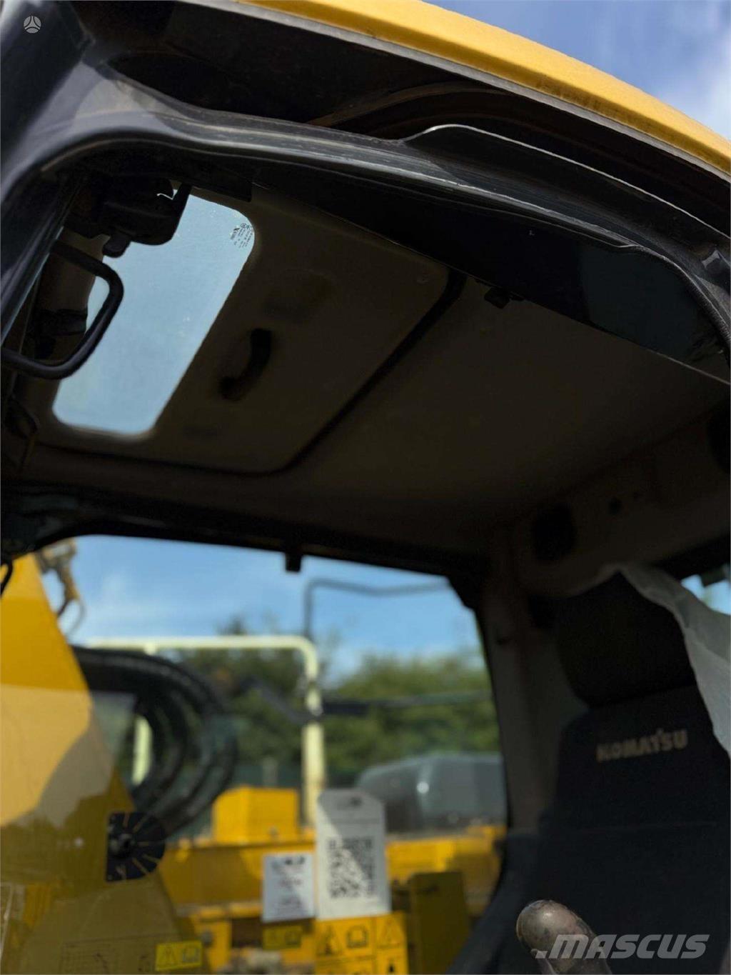 Komatsu PC138US 대형 굴삭기 29톤 이상