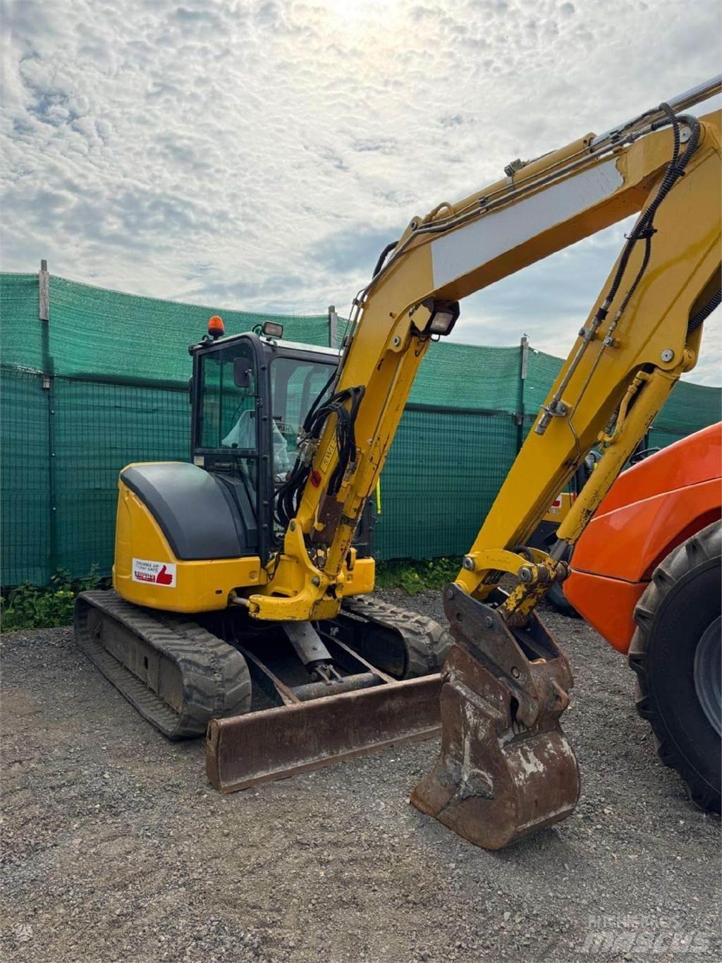 Komatsu PC55MR-5 대형 굴삭기 29톤 이상