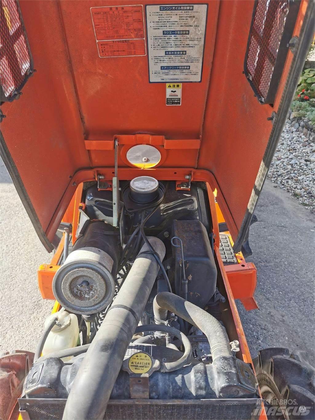 Kubota GT3 트랙터