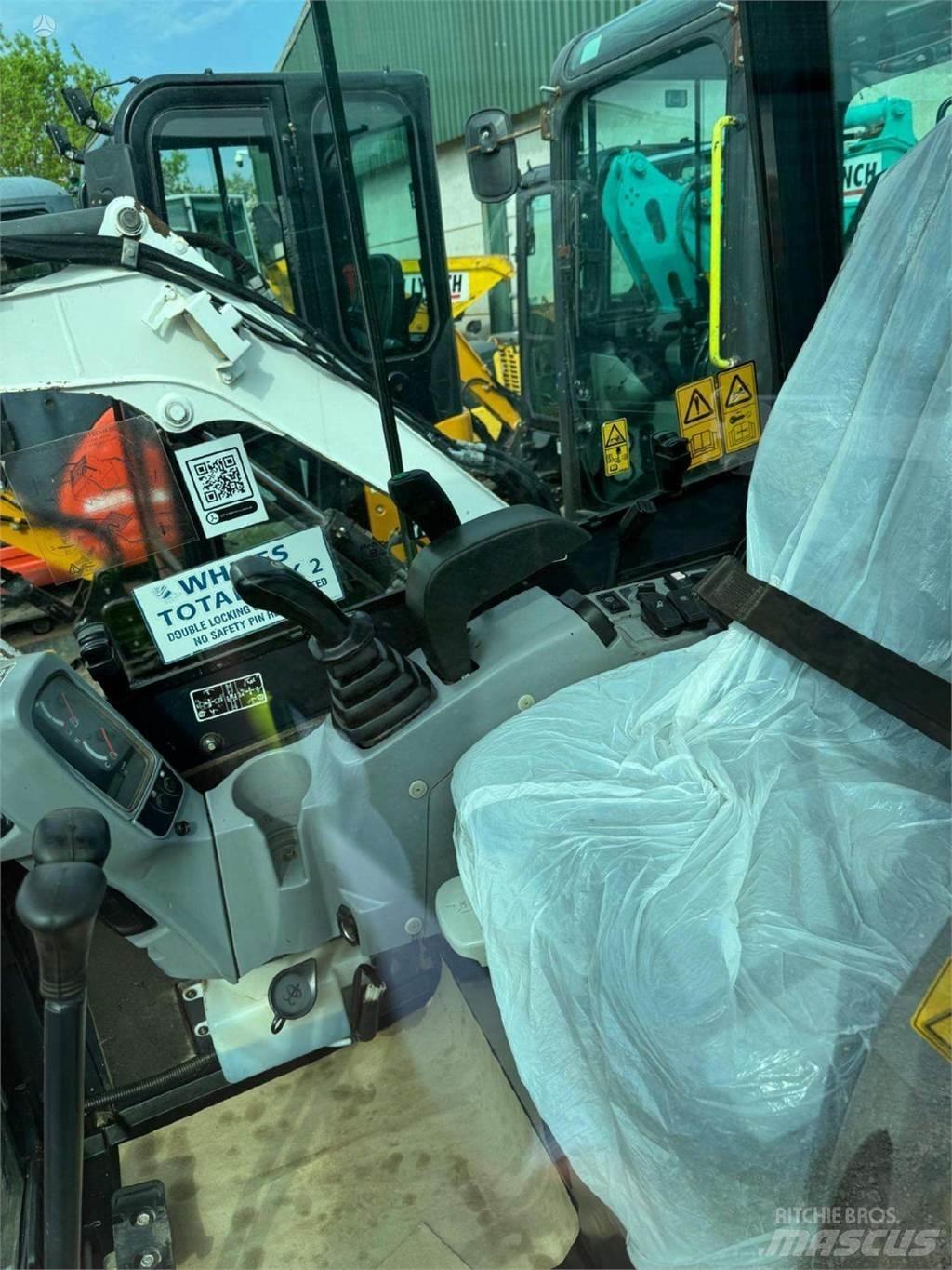 Kubota U27-4 소형 굴삭기 7톤 미만