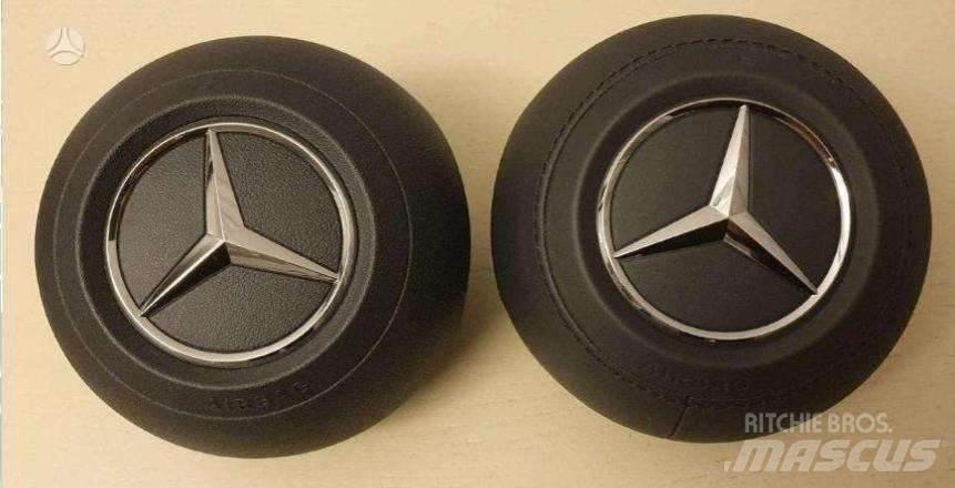 Mercedes-Benz  운송 장비 - 기타
