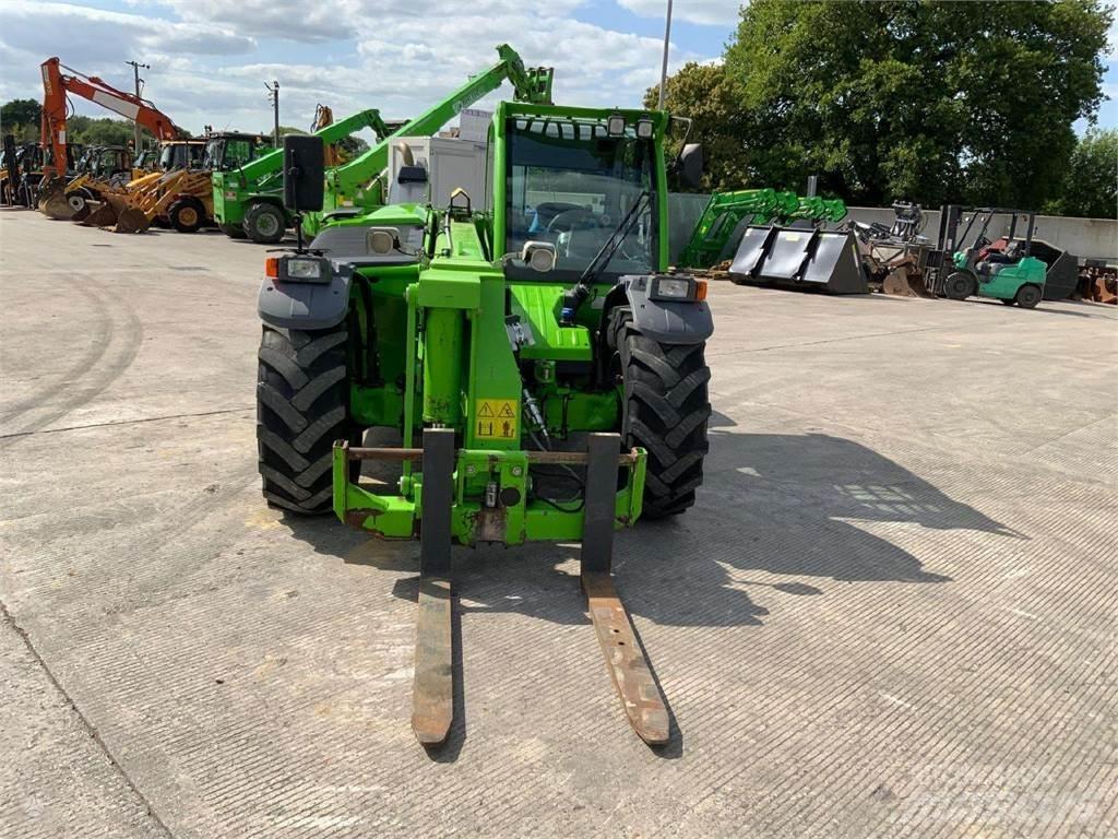 Merlo TF33.7 프론트 로더 및 굴착기