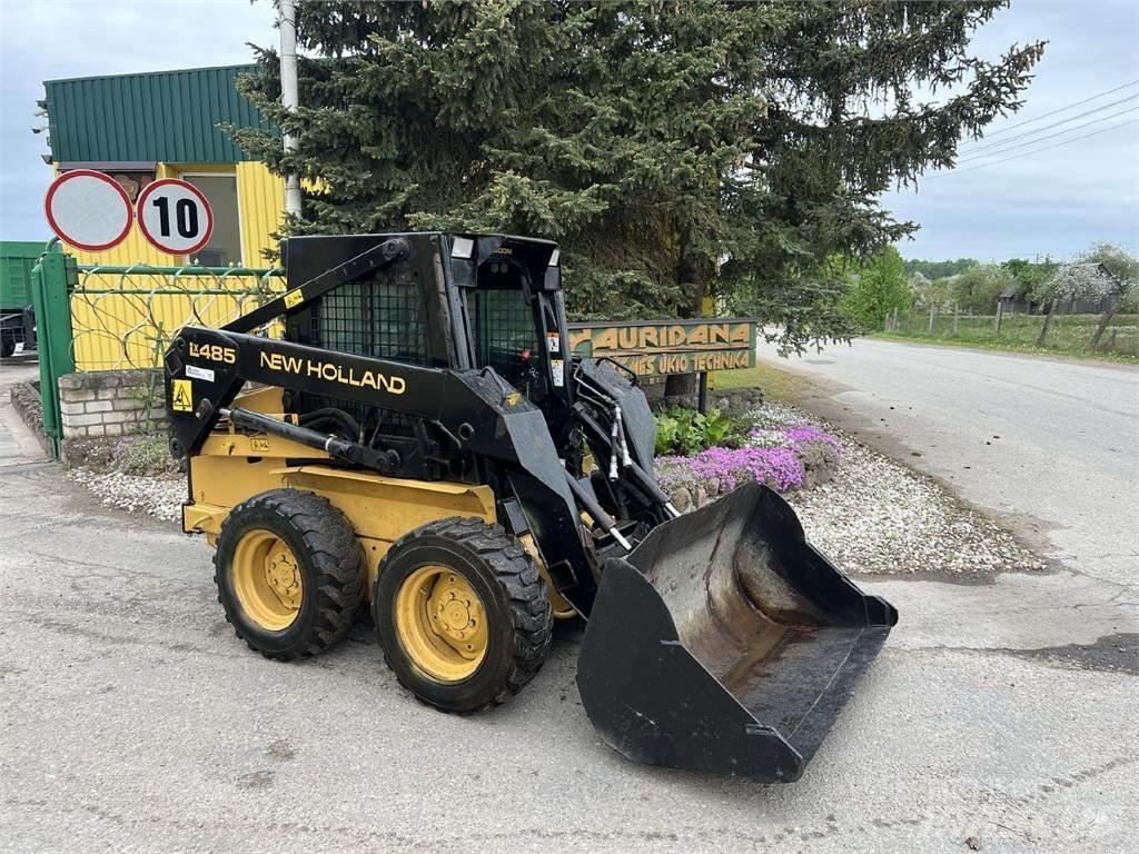 New Holland LX485 미니 로더