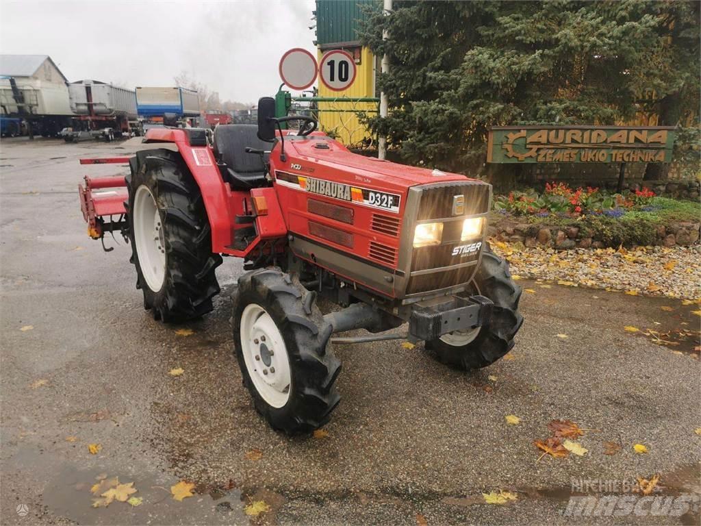 Shibaura D32f 트랙터