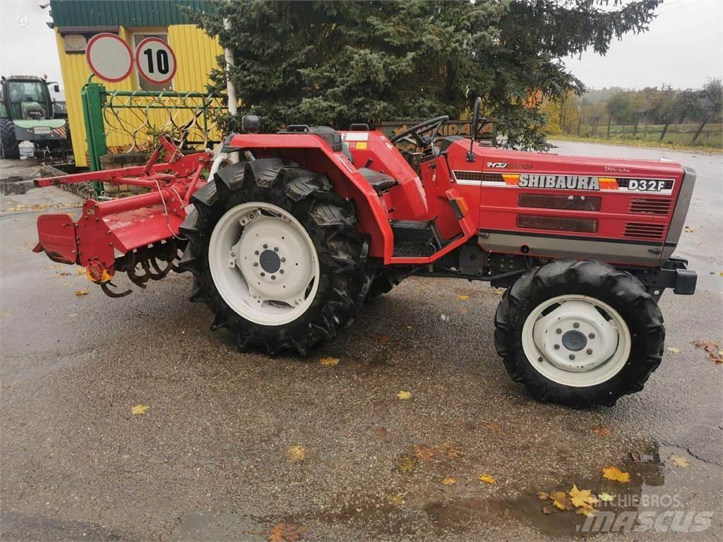 Shibaura D32f 트랙터