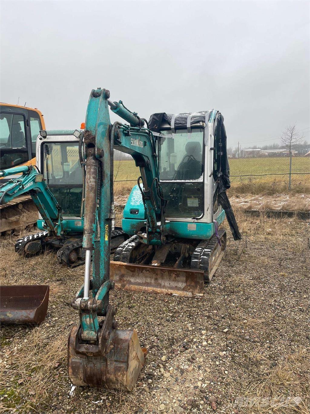 Sunward SWE25B 소형 굴삭기 7톤 미만