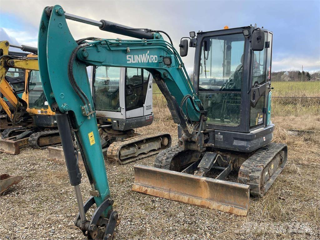 Sunward SWE35UF 소형 굴삭기 7톤 미만
