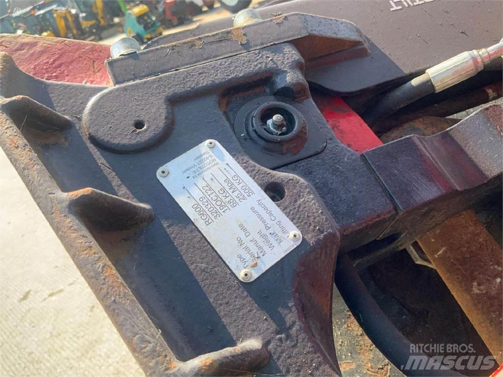 Takeuchi TB370 대형 굴삭기 29톤 이상
