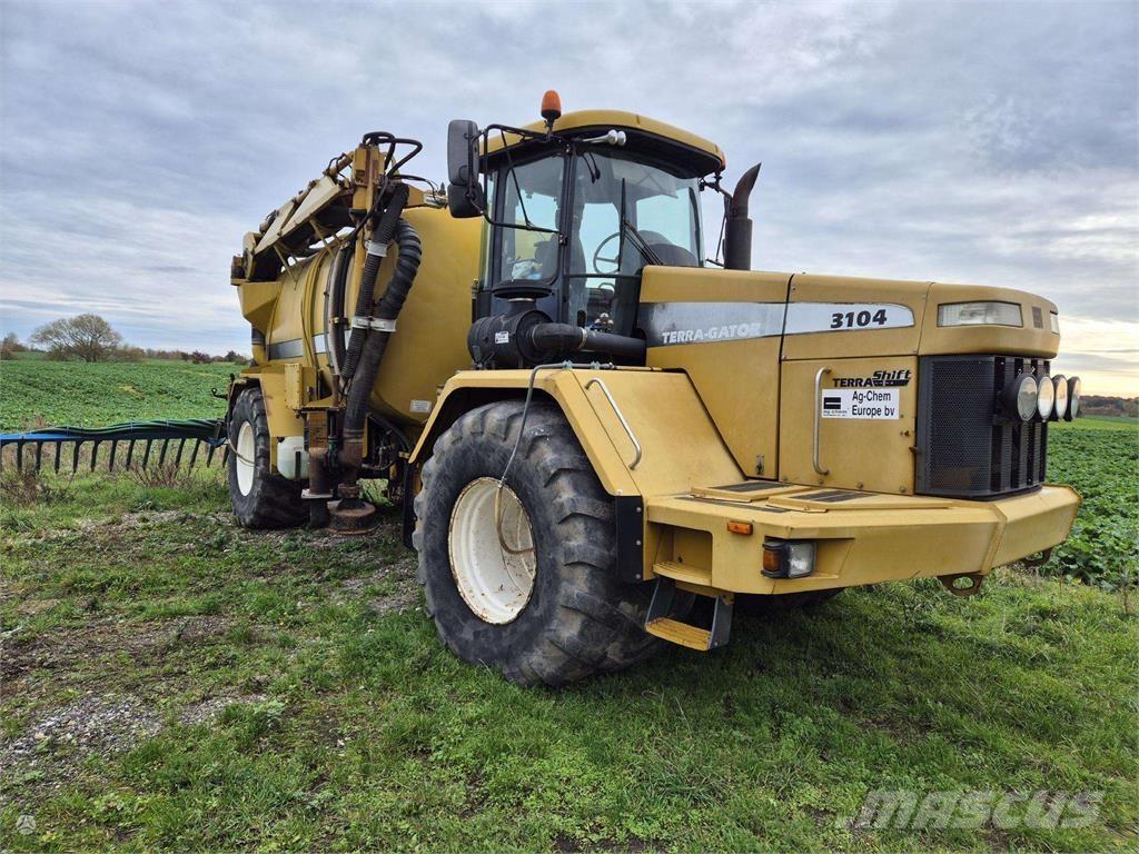 TerraGator 3104 자주 동력 분무기