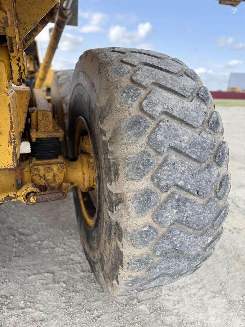 Volvo A25C 연결식 홀러