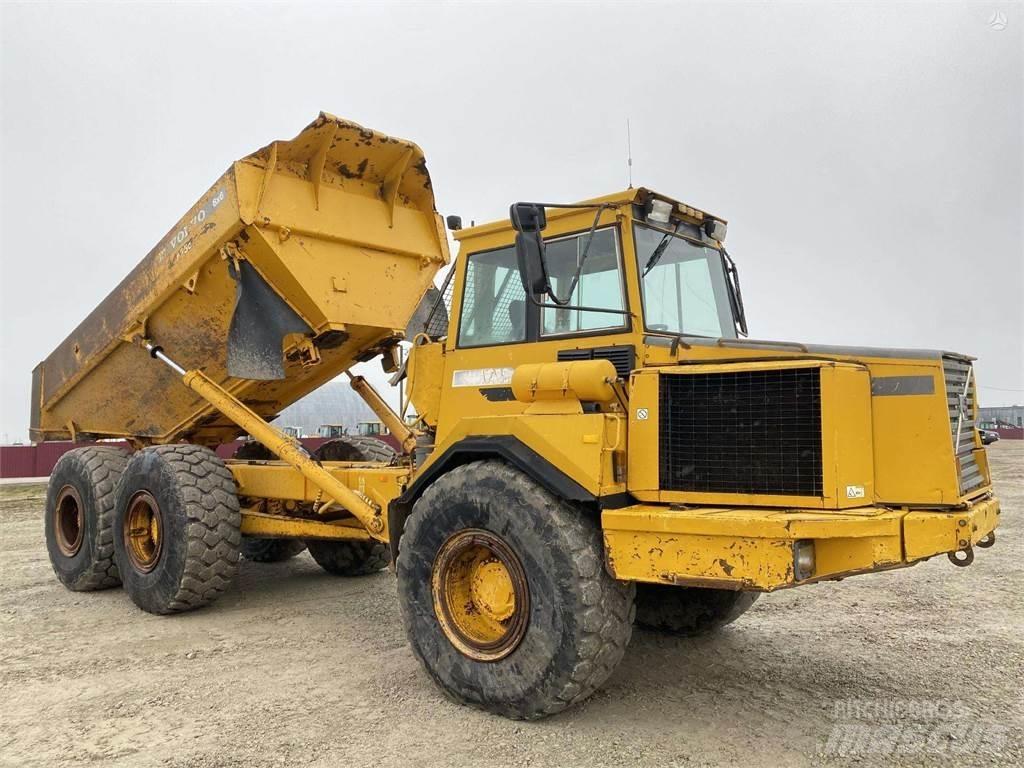 Volvo A25C , Nr.6 연결식 홀러