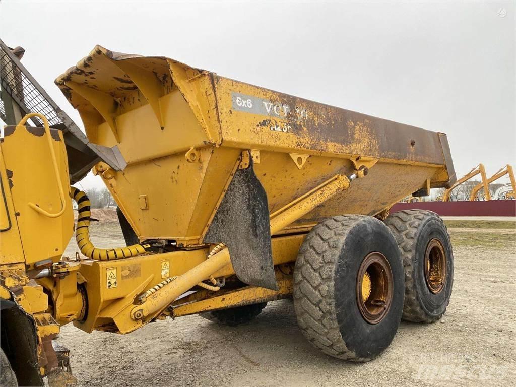 Volvo A25C , Nr.6 연결식 홀러