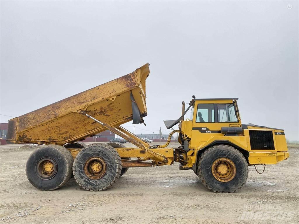 Volvo A25C , Nr.7 연결식 홀러