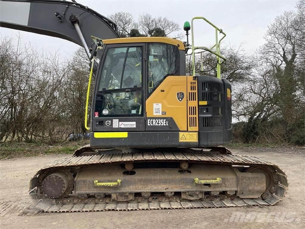 Volvo ECR235EL 대형 굴삭기 29톤 이상
