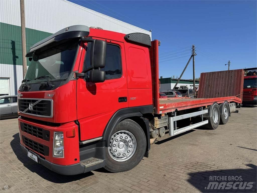 Volvo FM 9 플랫베드/드롭사이드 트럭