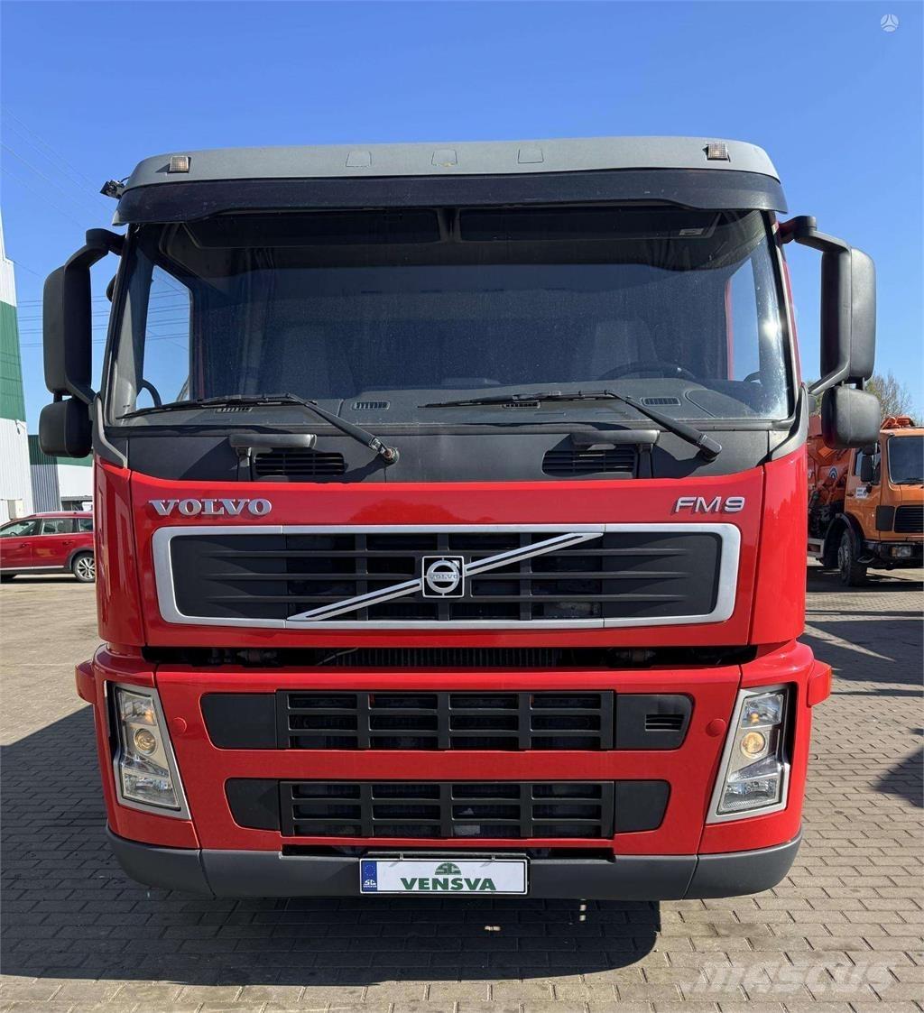 Volvo FM 9 6x2 차량 수송차