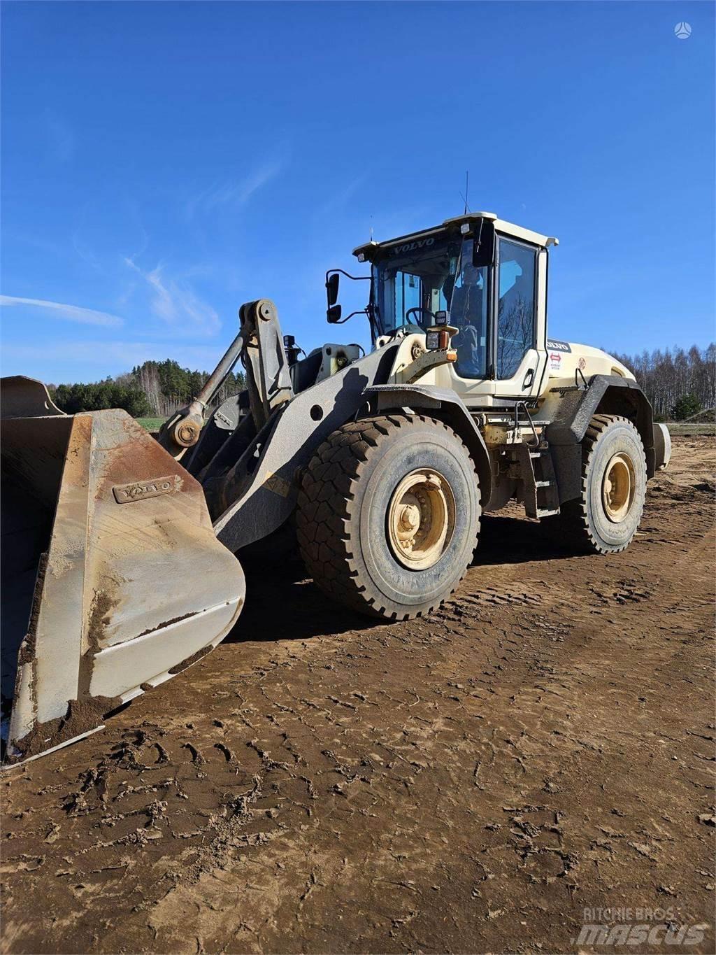Volvo L120G  휠로우더