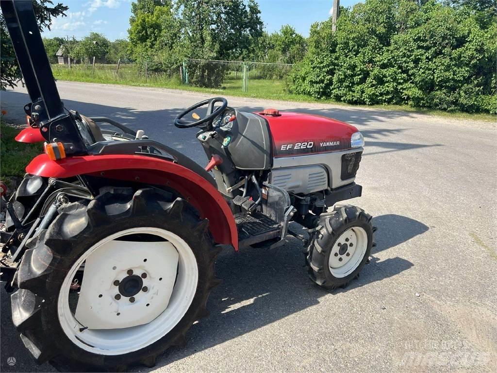 Yanmar EF 220 트랙터