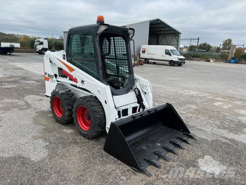 Bobcat S 450 미니 로더
