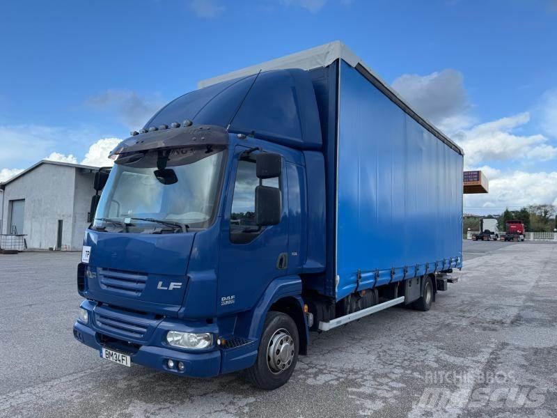 DAF LF 220 커튼사이더 트럭