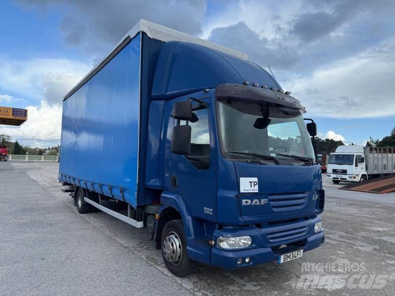 DAF LF45 220 커튼사이더 트럭