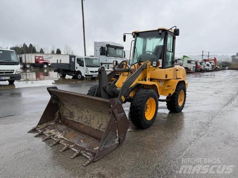 Volvo L 30 미니 로더