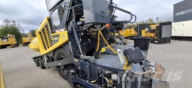 Bomag BF600P-2 아스팔트 포장장비