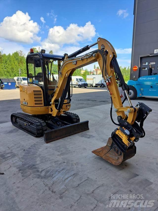CAT 302.7DCR 소형 굴삭기 7톤 미만