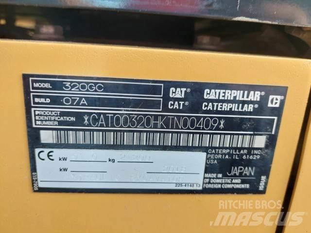 CAT 320GC 대형 굴삭기 29톤 이상