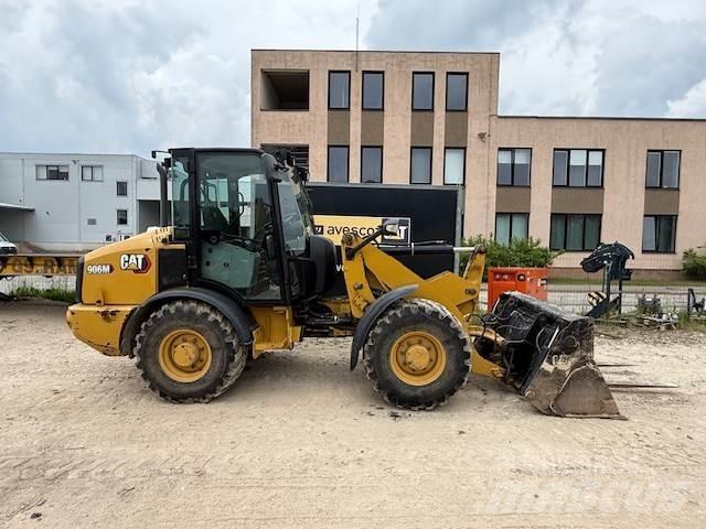 CAT 906  휠로우더